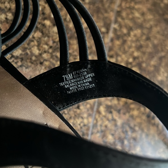 East 5th Niko Heeled Sandals Black - Picture 6 of 7